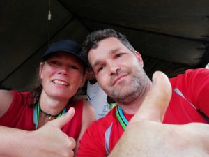 Zwei Obfelder setzen ihre Ferien für Kinder in Armut ein