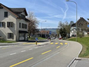 Tempo 30 und weitere Massnahmen auf der Dorfstrasse werden geprüft