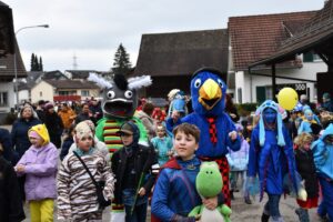 Die Fasnacht kommt mit Kinderumzug und „Füürball“ zurück nach Obfelden