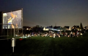 Gut besuchtes Open-Air-Kino beim Zendenfrei