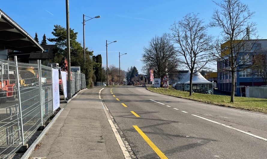 Petition für neue Postauto-Haltestelle an der Ottenbacherstrasse